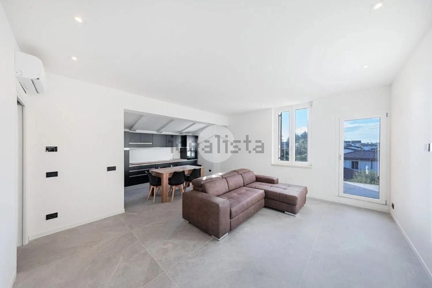 appartamento in vendita a Sirmione in zona Colombare