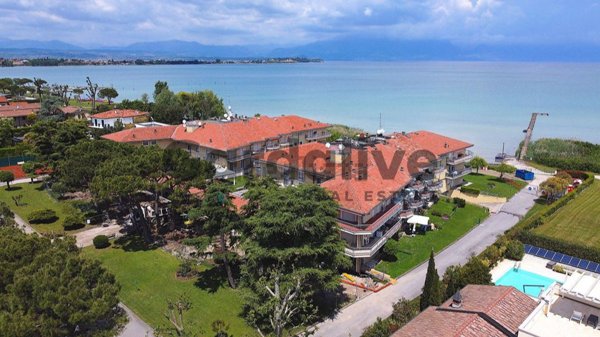 appartamento in vendita a Sirmione in zona Lugana