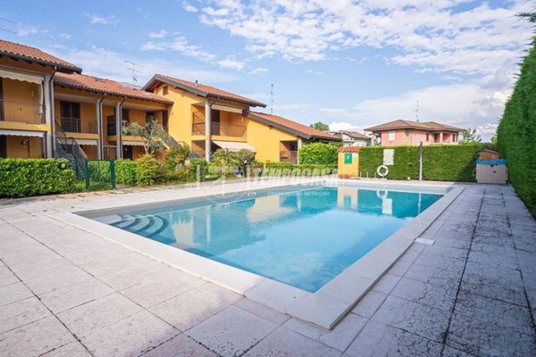 appartamento in vendita a Sirmione in zona Chiodi