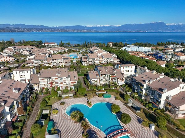 appartamento in vendita a Sirmione