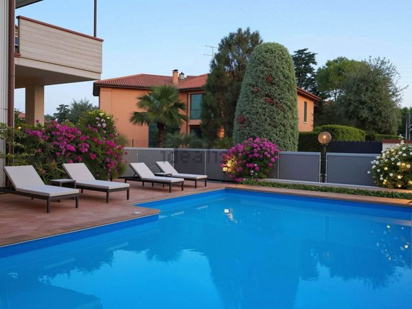 appartamento in vendita a Sirmione