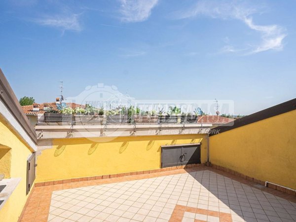 appartamento in vendita a Sirmione in zona Lugana