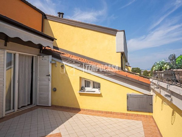 appartamento in vendita a Sirmione in zona Lugana