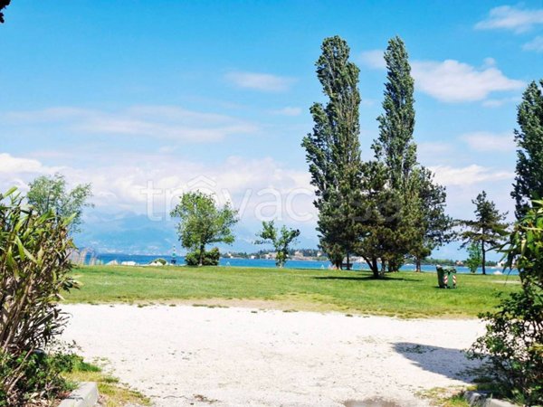 appartamento in vendita a Sirmione in zona Colombare