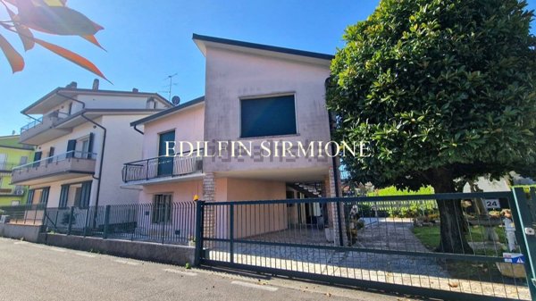 casa indipendente in vendita a Sirmione in zona Lugana