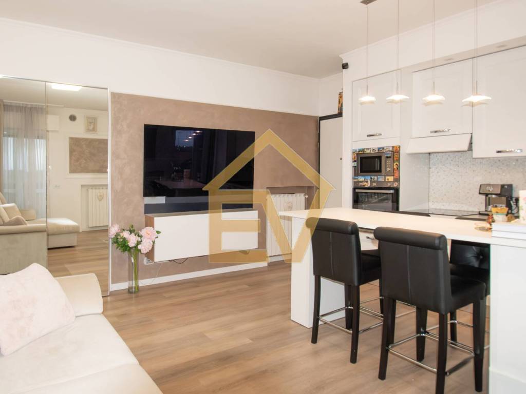 appartamento in vendita a Sirmione in zona Lugana