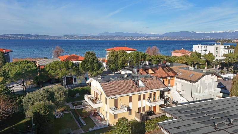 appartamento in vendita a Sirmione