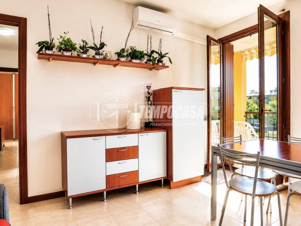 appartamento in vendita a Sirmione in zona Lugana