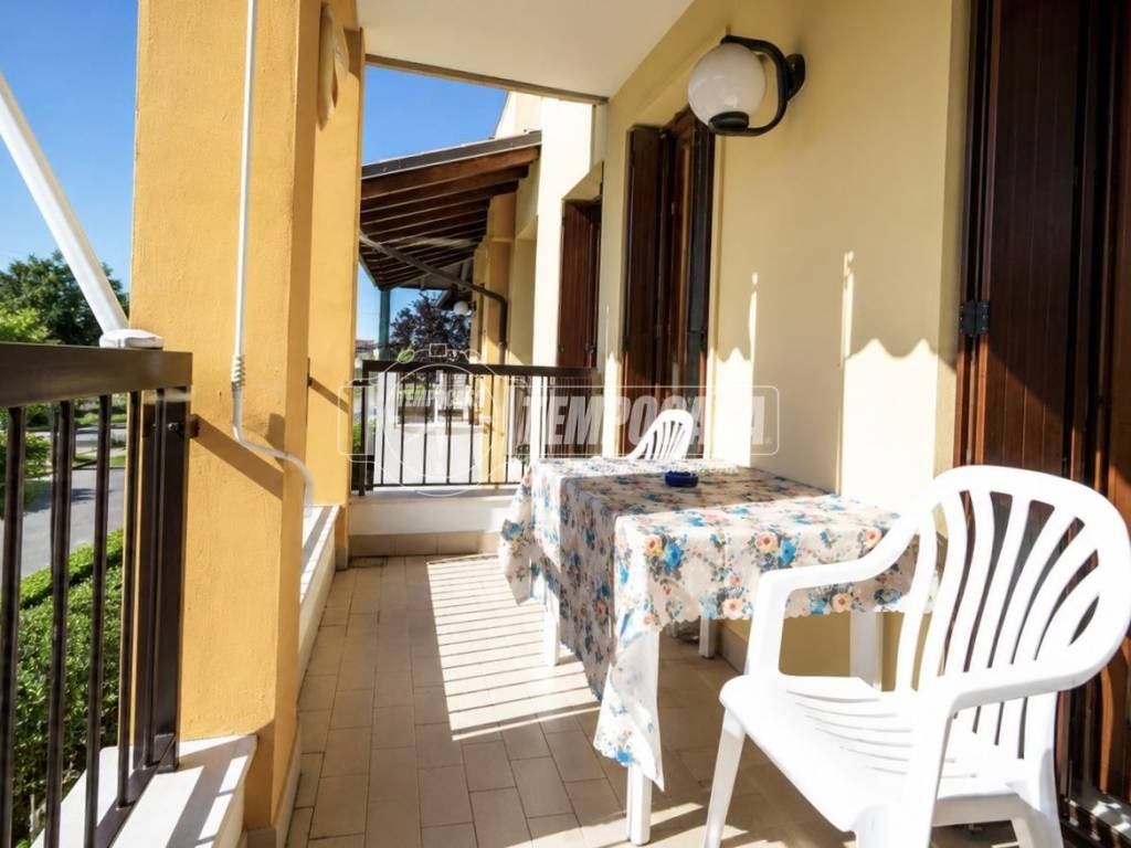 appartamento in vendita a Sirmione in zona Lugana