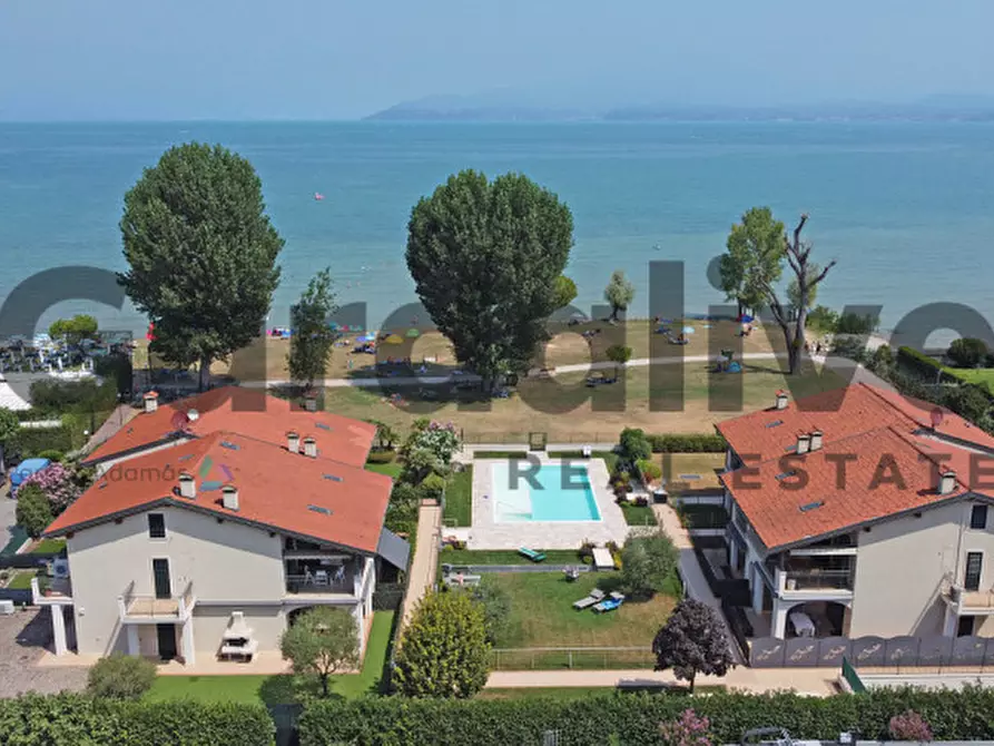 appartamento in vendita a Sirmione in zona Lugana