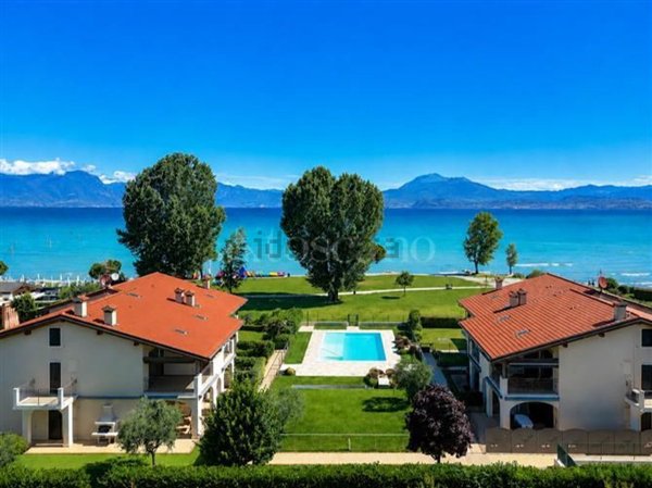 appartamento in vendita a Sirmione in zona Lugana