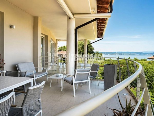 appartamento in vendita a Sirmione