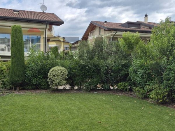 appartamento in vendita a Sirmione
