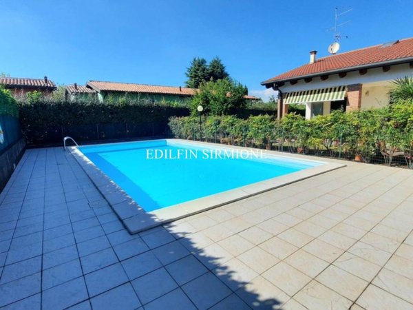appartamento in vendita a Sirmione in zona Colombare