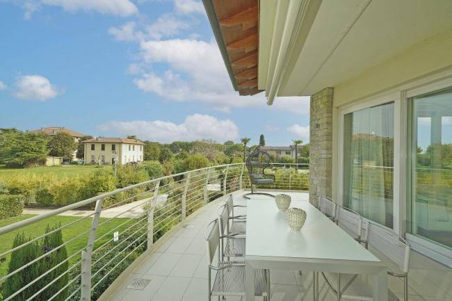 appartamento in vendita a Sirmione