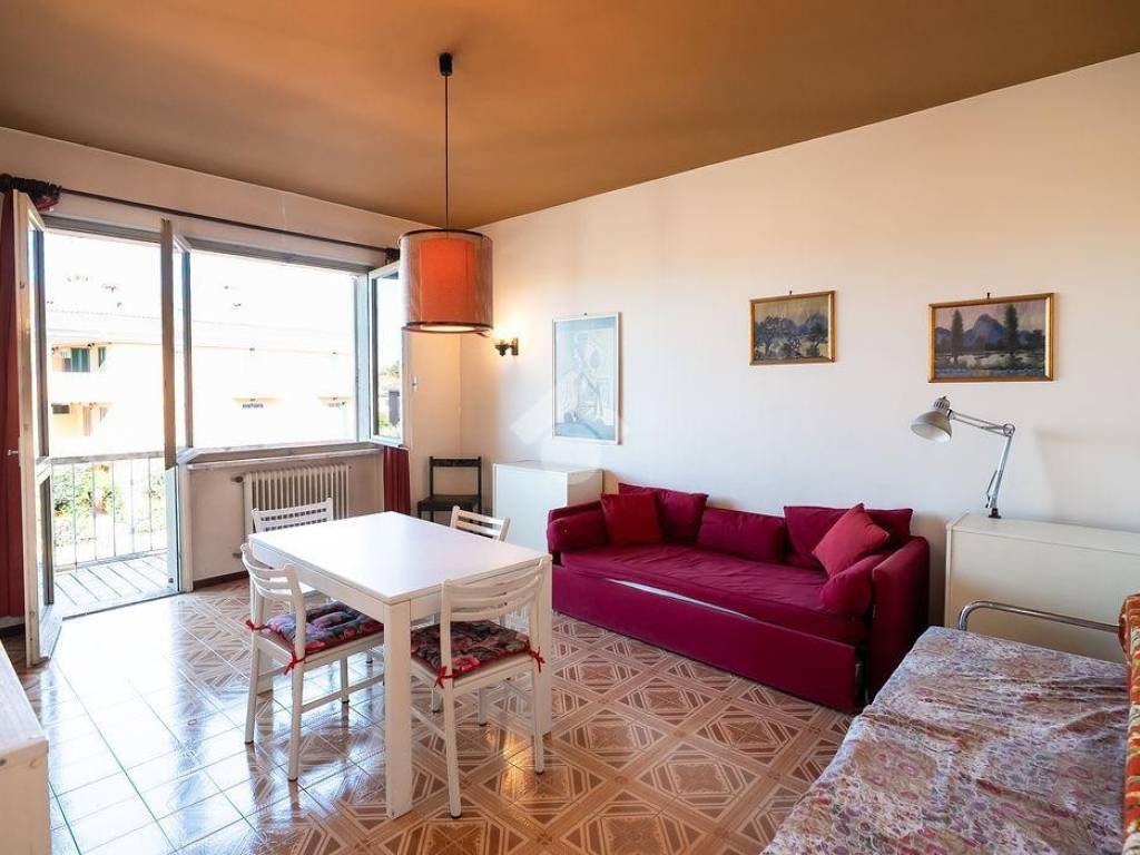 appartamento in vendita a Sirmione in zona Colombare