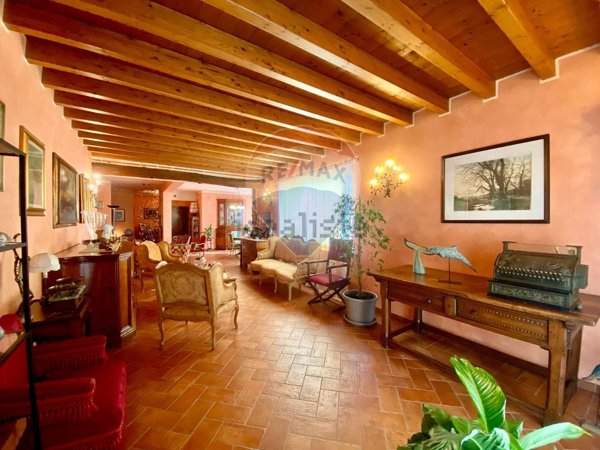 appartamento in vendita a Sirmione in zona Colombare