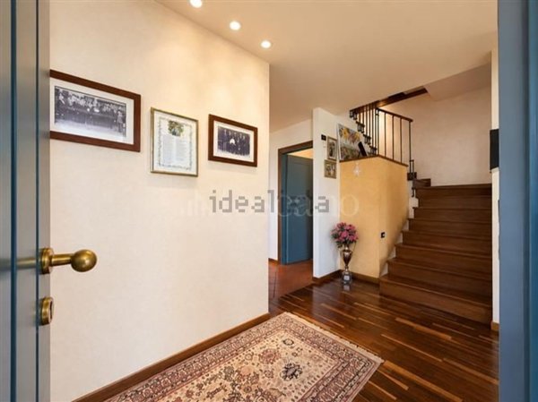 casa indipendente in vendita a Sirmione