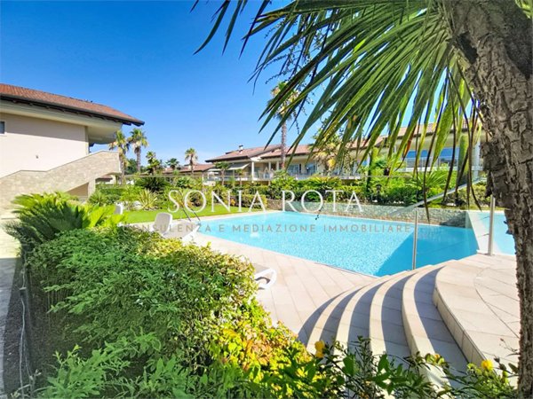 appartamento in vendita a Sirmione in zona Colombare