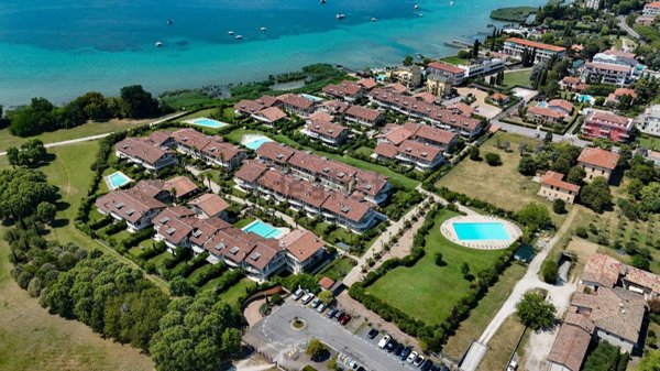 appartamento in vendita a Sirmione
