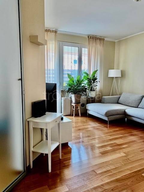 appartamento in vendita a Sirmione in zona Colombare