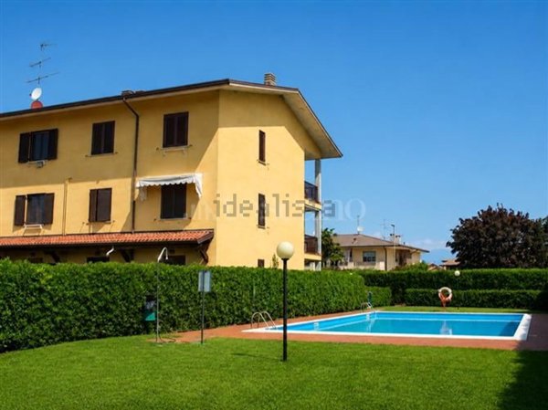 appartamento in vendita a Sirmione in zona Lugana