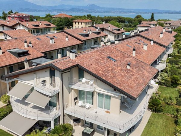 appartamento in vendita a Sirmione