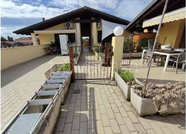 appartamento in vendita a Sirmione in zona Lugana