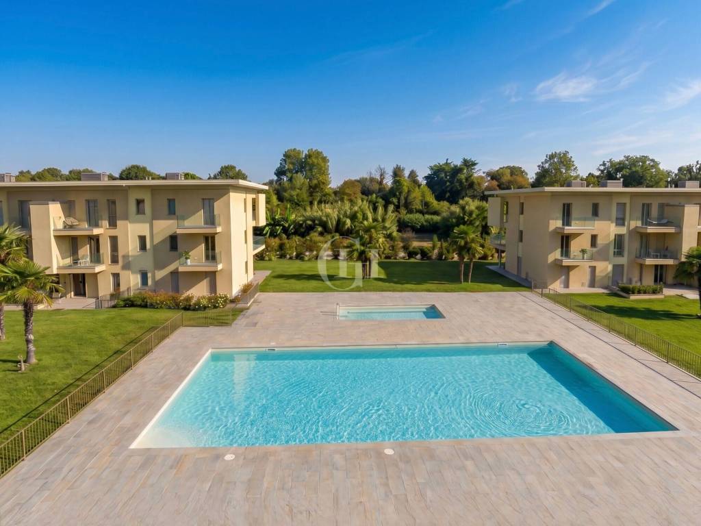 appartamento in vendita a Sirmione in zona Colombare