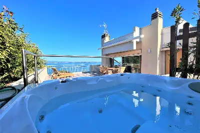casa indipendente in vendita a Sirmione
