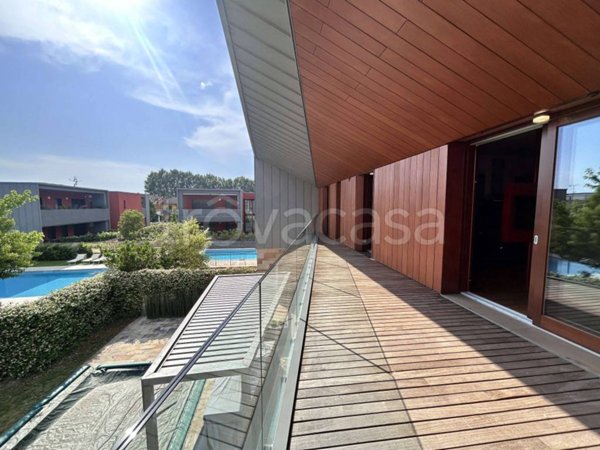appartamento in vendita a Sirmione in zona Lugana