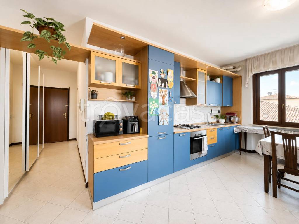 appartamento in vendita a Sirmione in zona Colombare