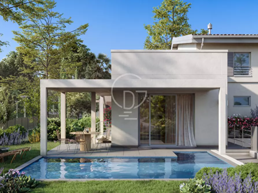 casa indipendente in vendita a Sirmione in zona Colombare