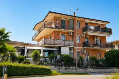 appartamento in vendita a Sirmione in zona Colombare