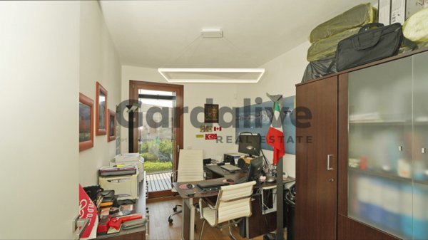 appartamento in vendita a Sirmione in zona Lugana