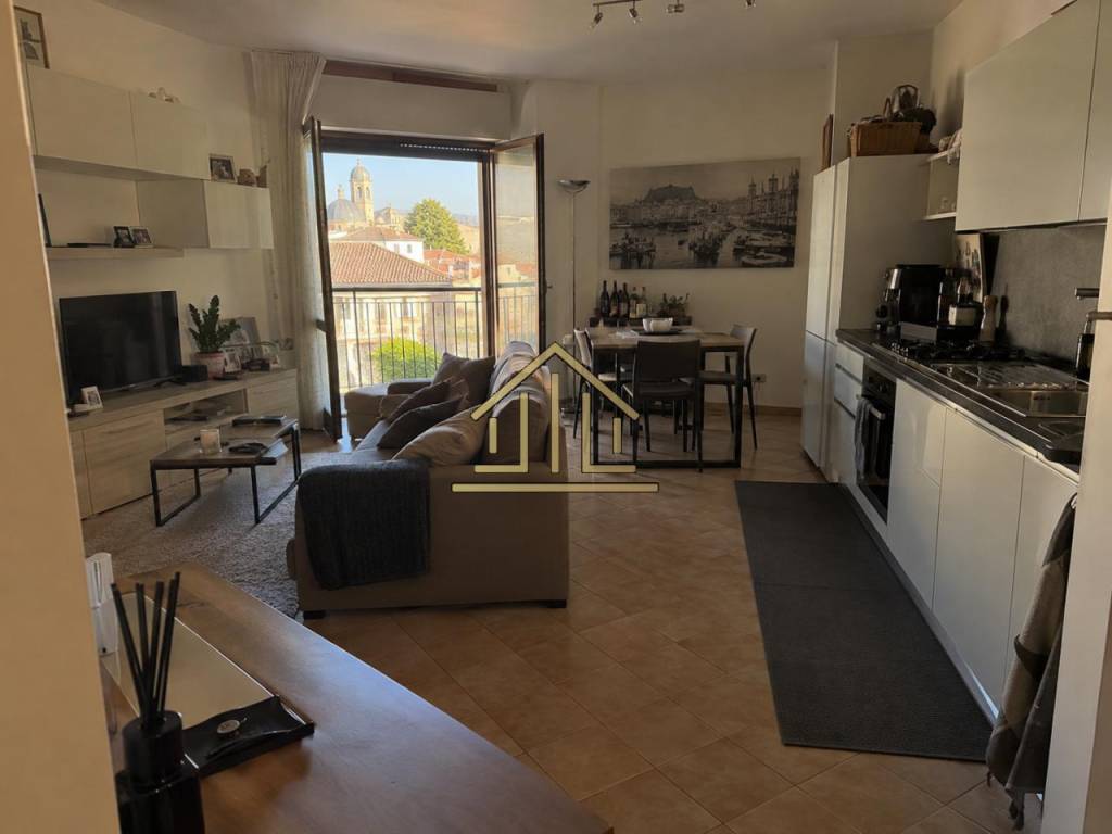 appartamento in vendita a Sirmione in zona Lugana