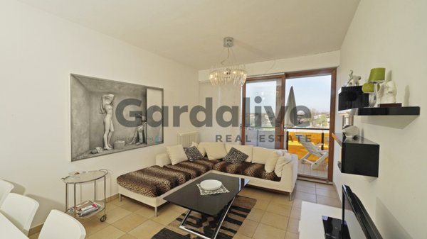 appartamento in vendita a Sirmione in zona Lugana