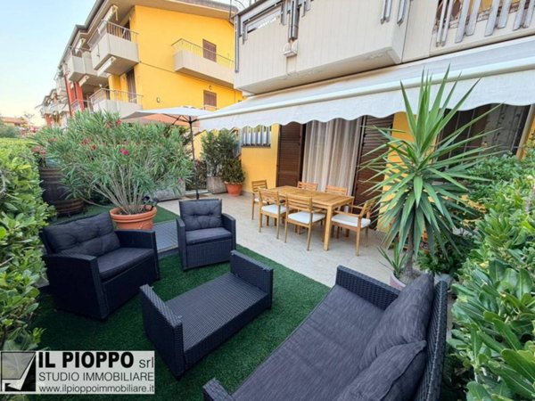 appartamento in vendita a Sirmione in zona Lugana