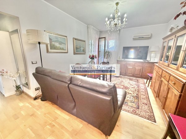 appartamento in vendita a Sirmione in zona Lugana
