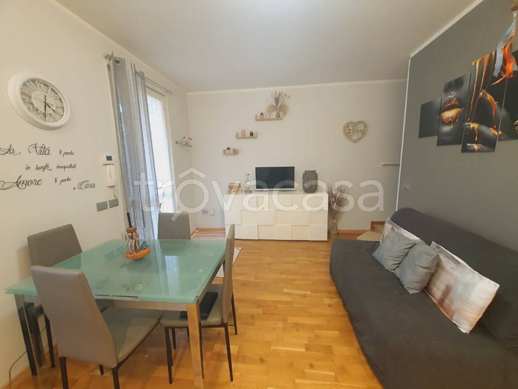 appartamento in vendita a Sirmione in zona Lugana