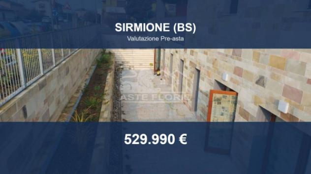 casa indipendente in vendita a Sirmione