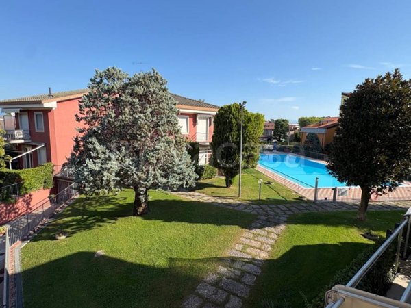 appartamento in vendita a Sirmione in zona Lugana