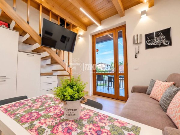 appartamento in vendita a Sirmione in zona Lugana