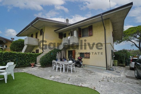 appartamento in vendita a Sirmione in zona Colombare