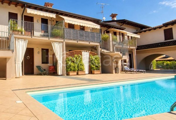 appartamento in vendita a Sirmione in zona Lugana