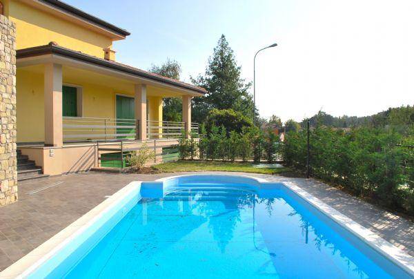 casa indipendente in vendita a Soiano del Lago