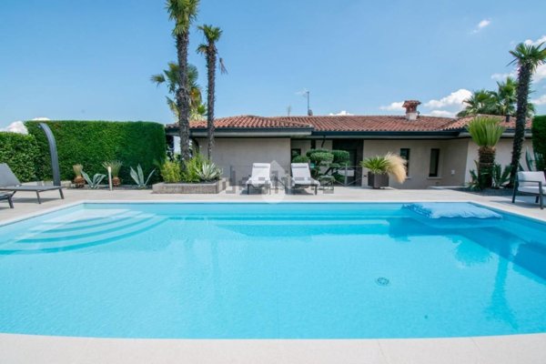 casa indipendente in vendita a Soiano del Lago