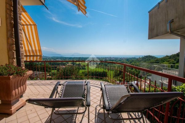 casa indipendente in vendita a Soiano del Lago