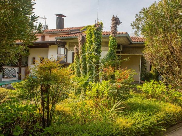 casa indipendente in vendita a Soiano del Lago