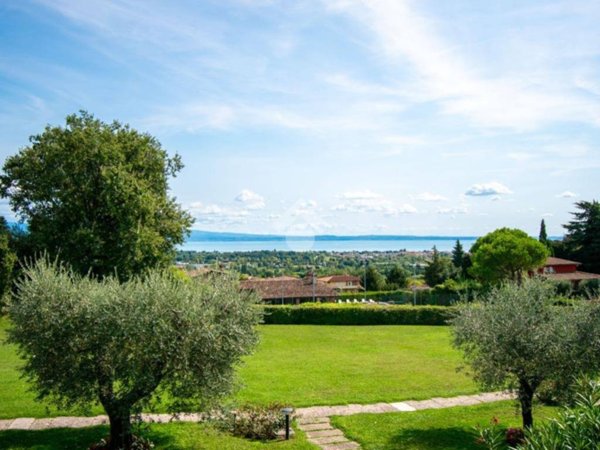 casa indipendente in vendita a Soiano del Lago
